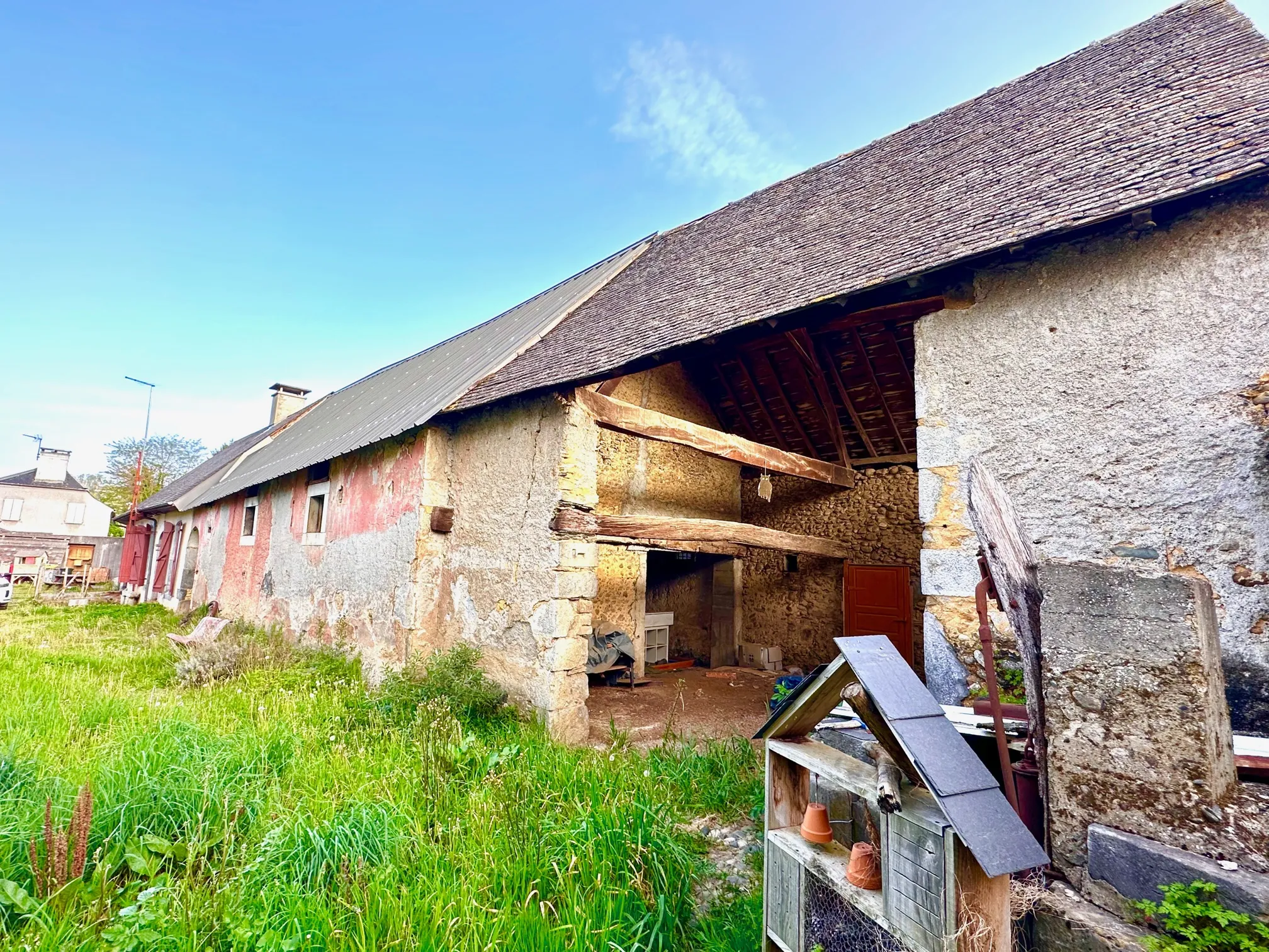 À vendre granges avec jardin à Ossun - Lot 2, rénovation à prévoir 