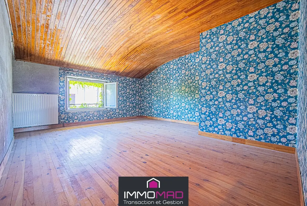 Maison à vendre de 110m² avec jardin et potentiel d'extension à Dieue-sur-Meuse 