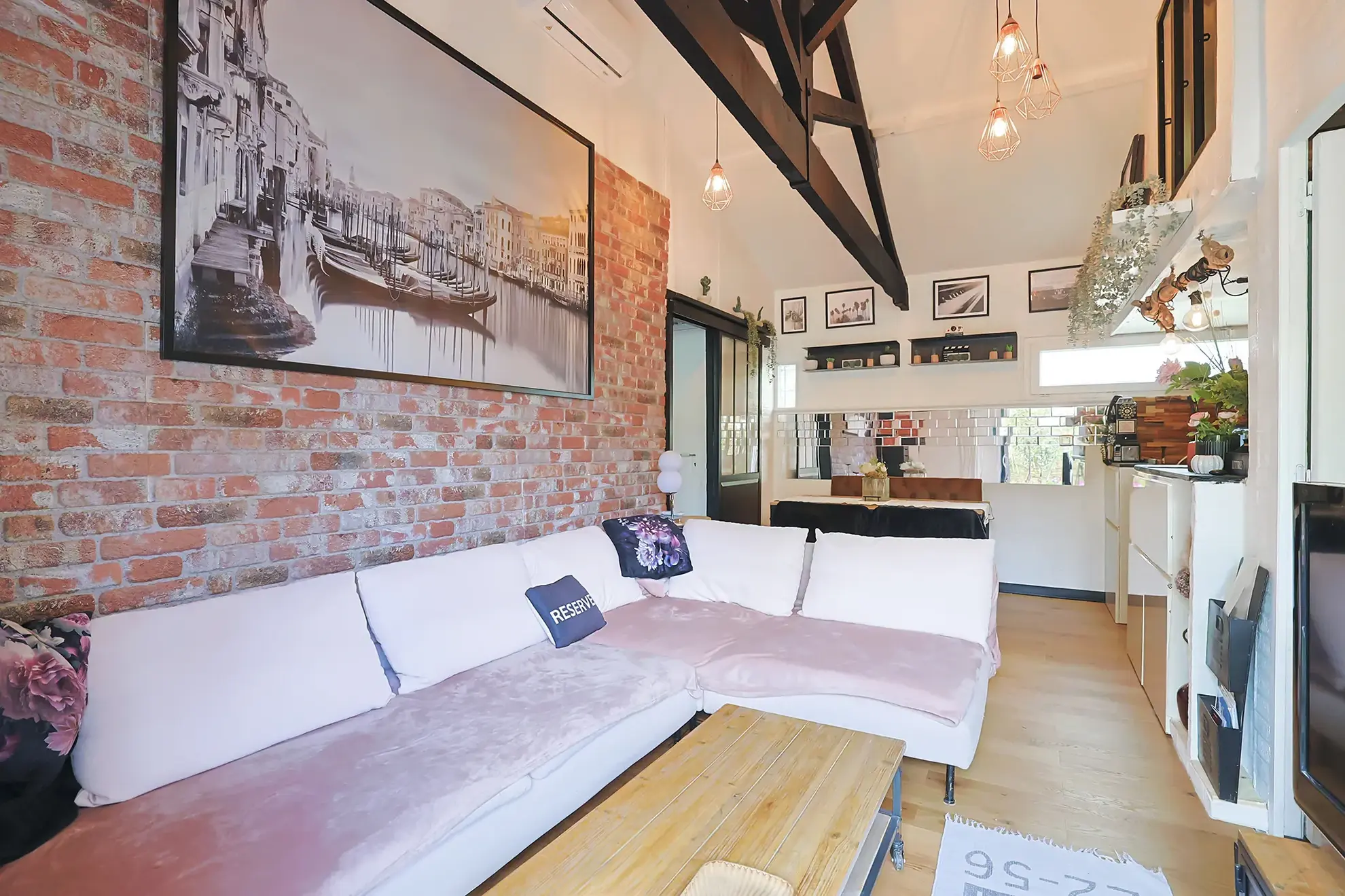 Maison indépendante rénovée à La Valette du Var avec terrasse, 3 pièces 