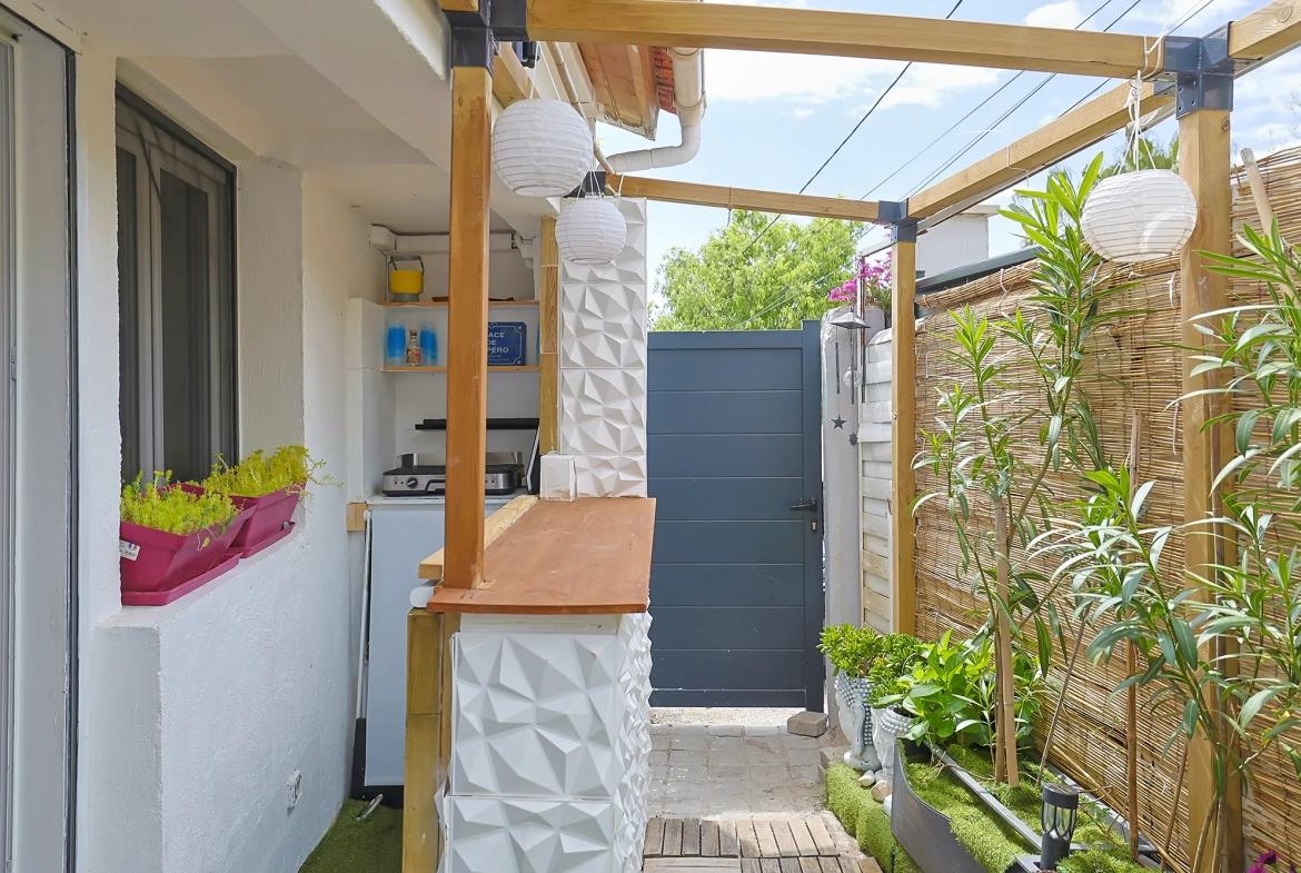 Maison indépendante rénovée à La Valette du Var avec terrasse, 3 pièces 