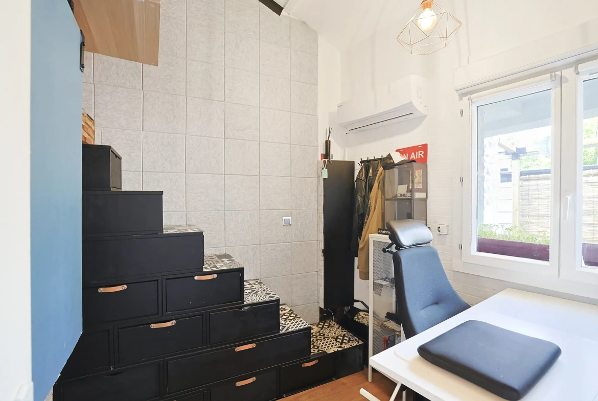 Maison indépendante rénovée à La Valette du Var avec terrasse, 3 pièces 