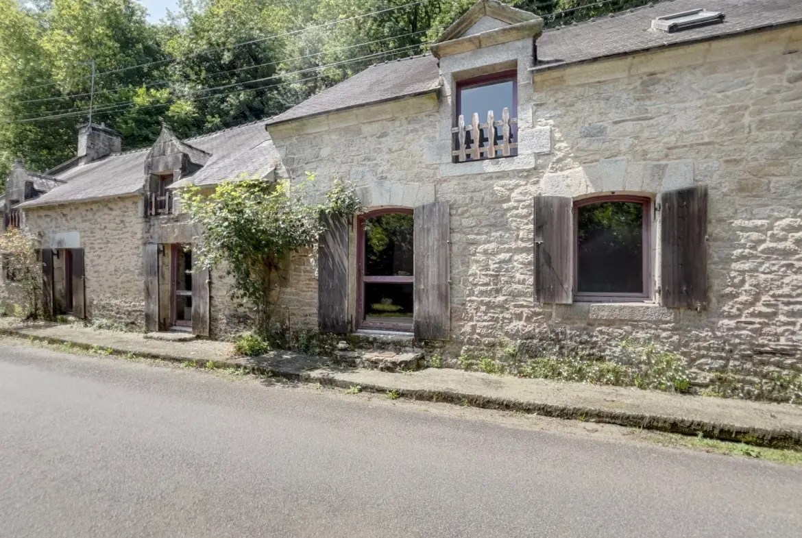 Longère en campagne à Guenin avec terrain de 1298 m², 2 chambres, proche de la rivière 