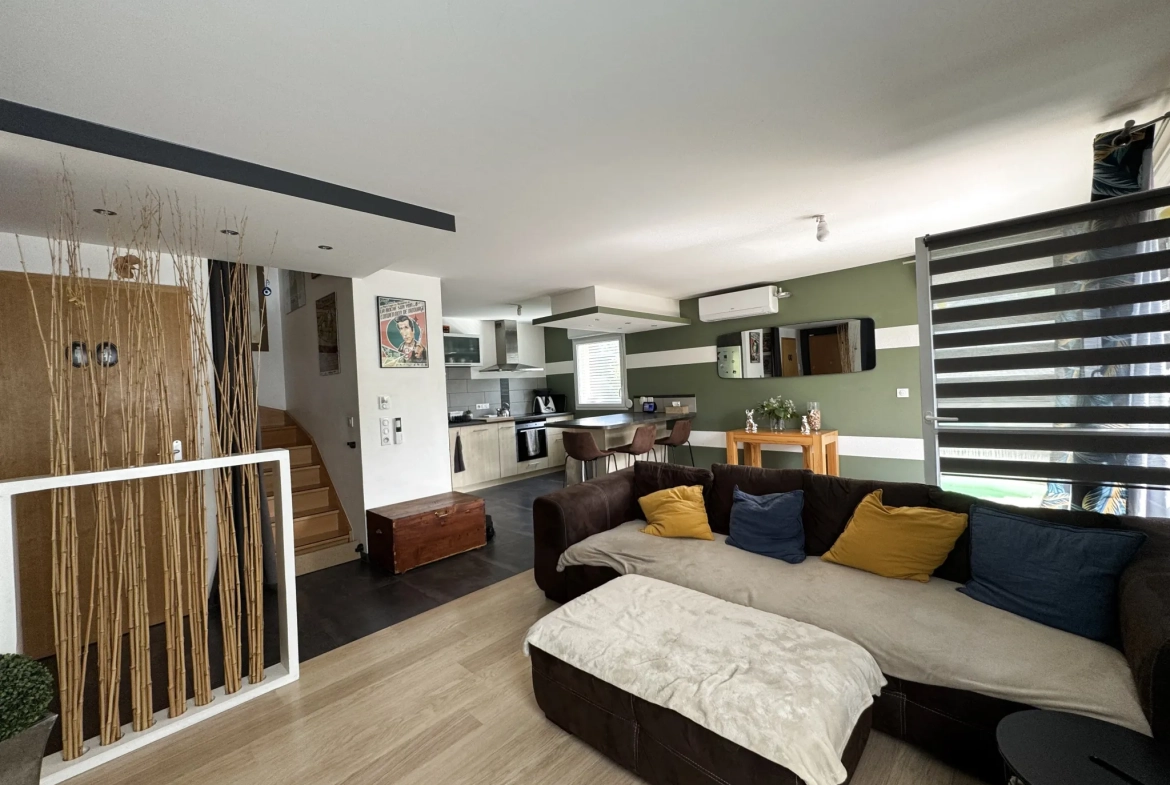 Bel appartement triplex avec jardin, piscine et garage à Michelbach le haut 