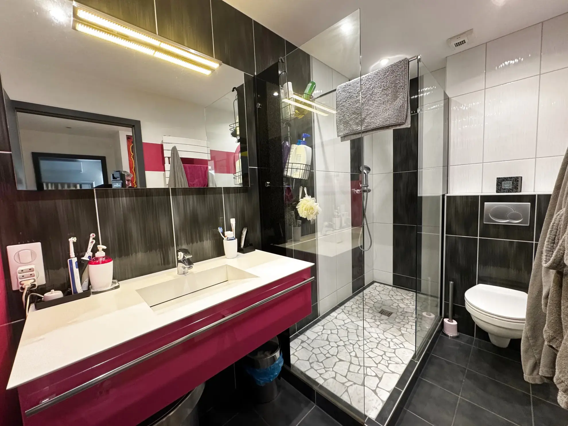 Bel appartement triplex avec jardin, piscine et garage à Michelbach le haut 