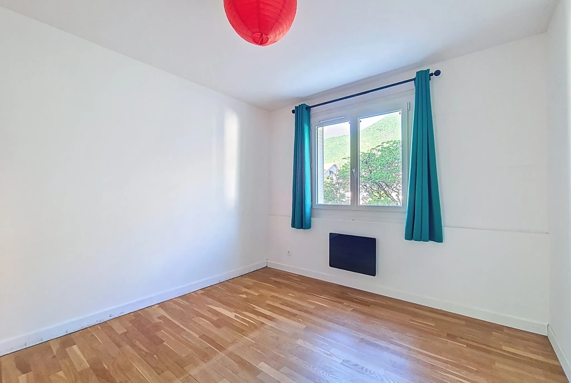 Appartement T3 lumineux de 68m² à La Tronche, idéal investisseur ou premier achat 