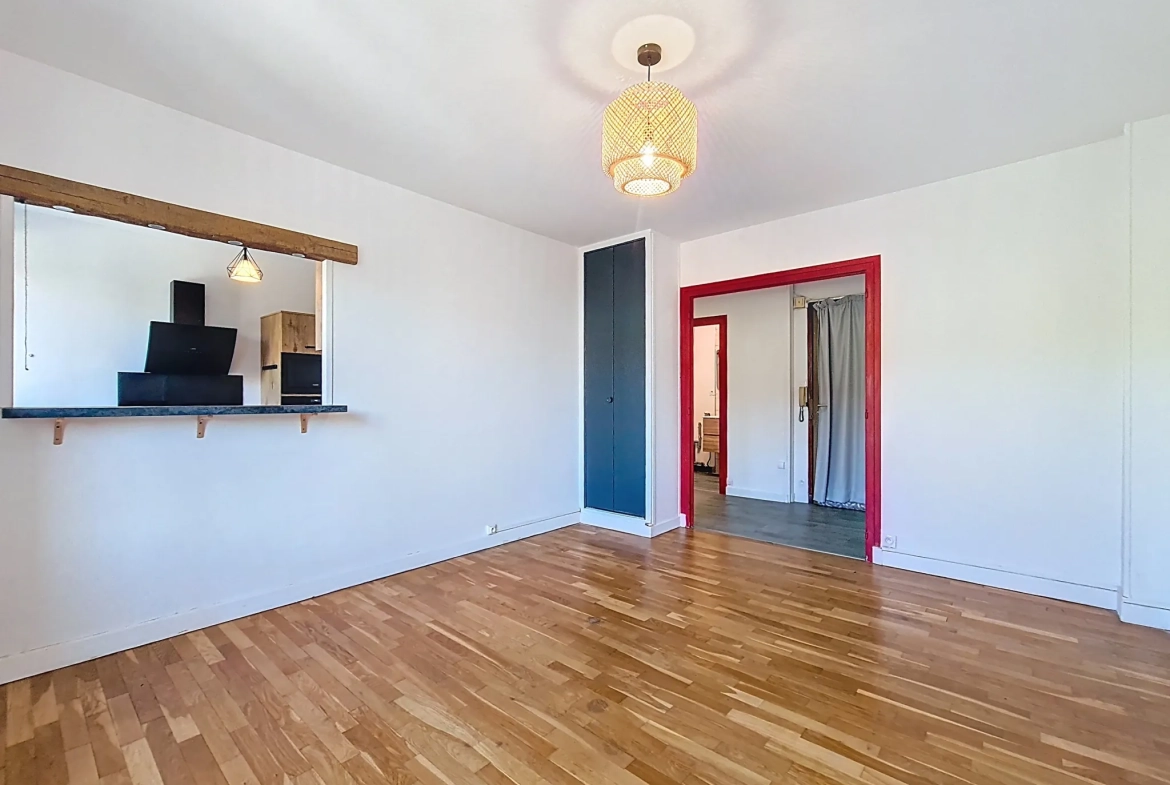 Appartement T3 lumineux de 68m² à La Tronche, idéal investisseur ou premier achat 