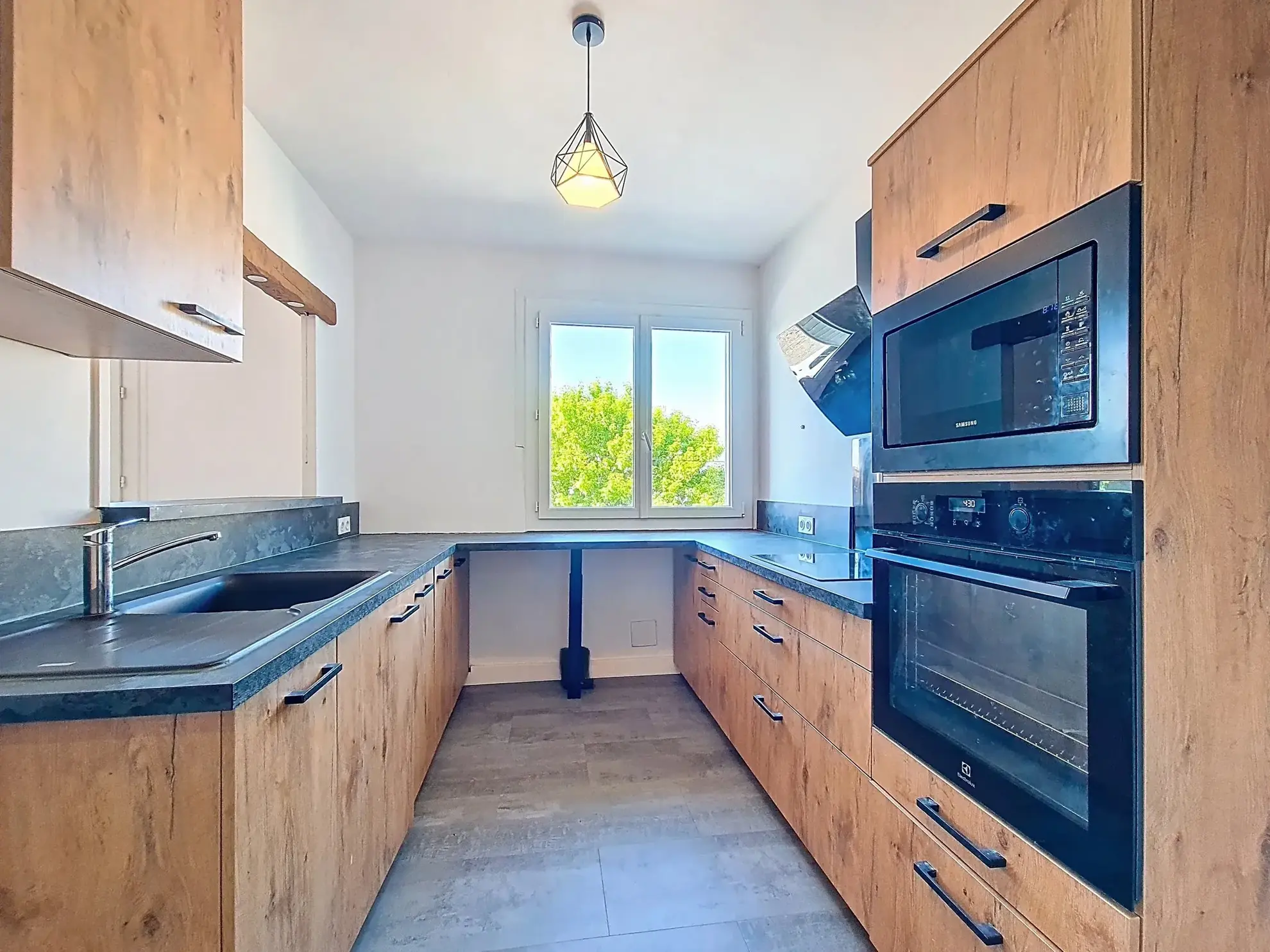 Appartement T3 lumineux de 68m² à La Tronche, idéal investisseur ou premier achat 