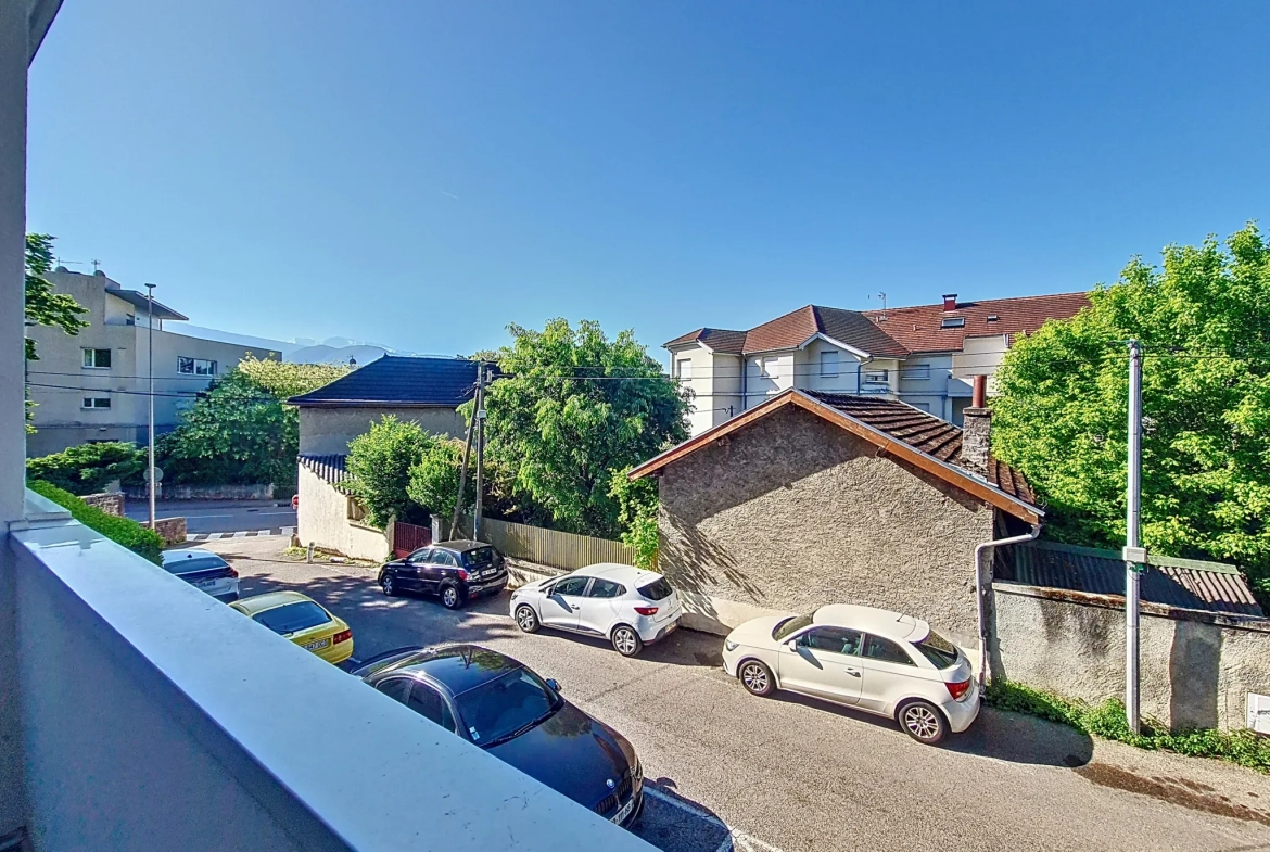 Appartement T3 lumineux de 68m² à La Tronche, idéal investisseur ou premier achat 
