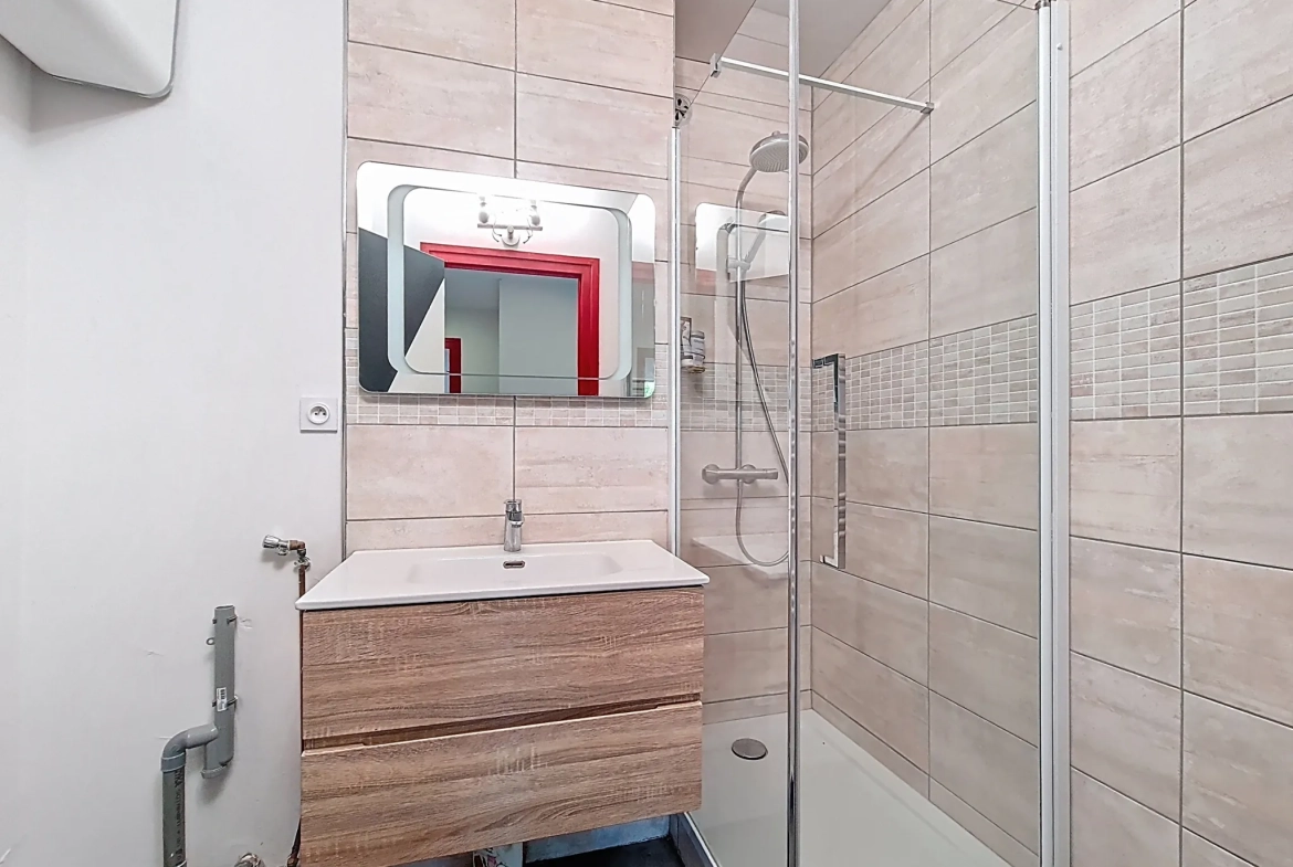 Appartement T3 lumineux de 68m² à La Tronche, idéal investisseur ou premier achat 