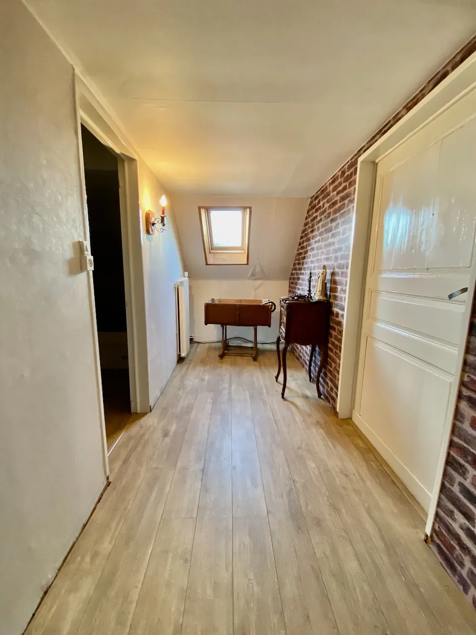 Maison chaleureuse avec garage, cave et terrain dans un village de l'Avesnois 