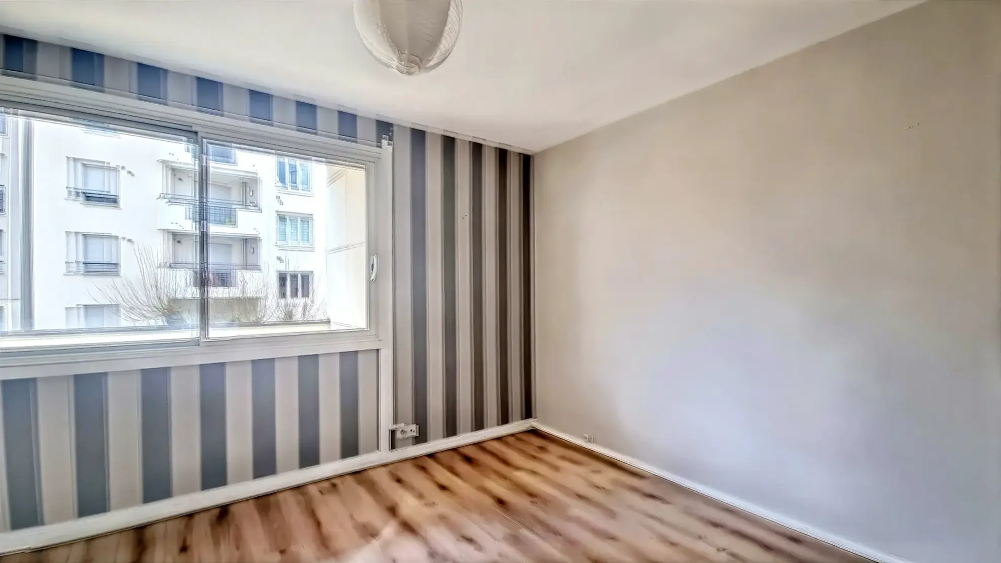 Appartement F3 avec balcon et parking près de la place de Jaude à Clermont-Ferrand 