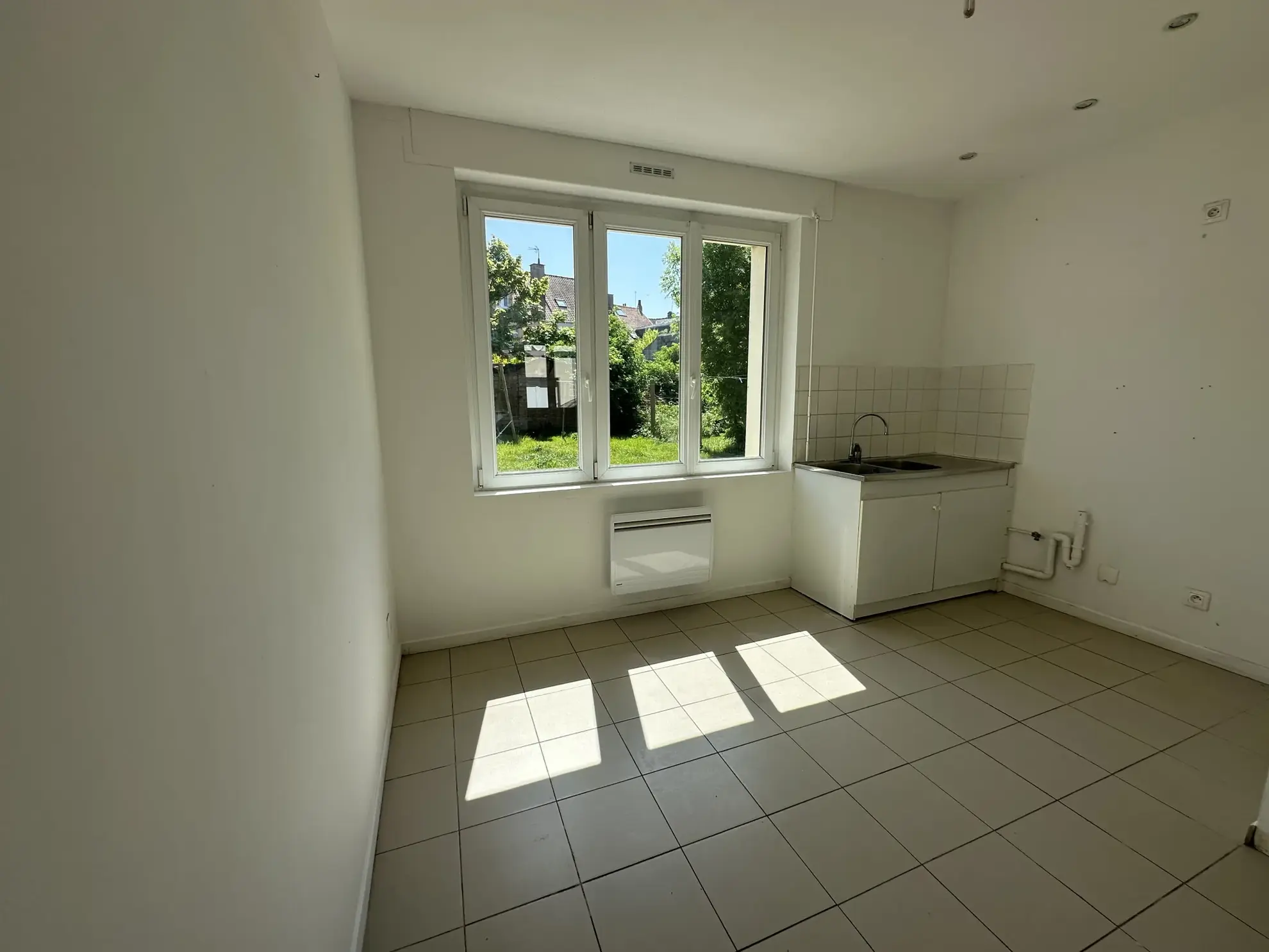 Appartement 2 chambres avec jardin et terrasse à 50 mètres de la plage au Portel 