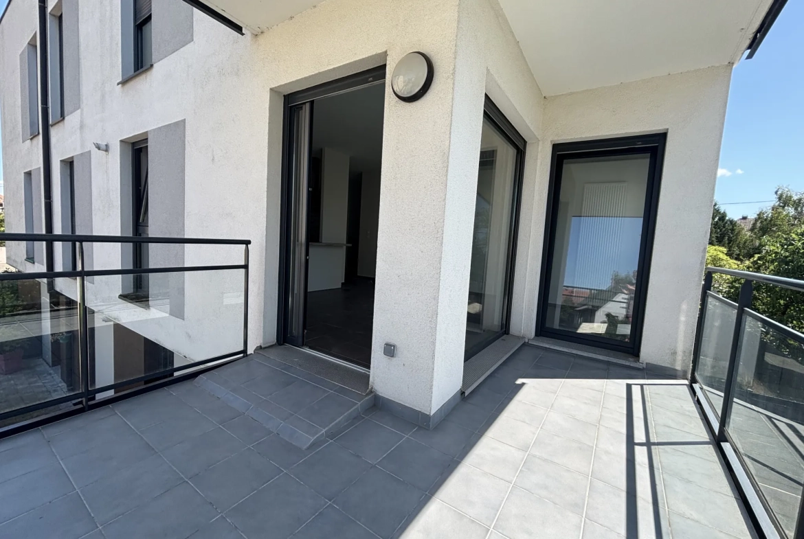 Appartement T3 récent à Sélestat avec terrasse, garage et cave - idéal famille 