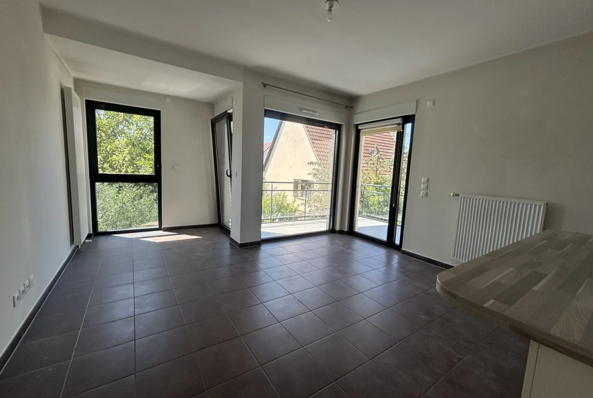 Appartement T3 récent à Sélestat avec terrasse, garage et cave - idéal famille 