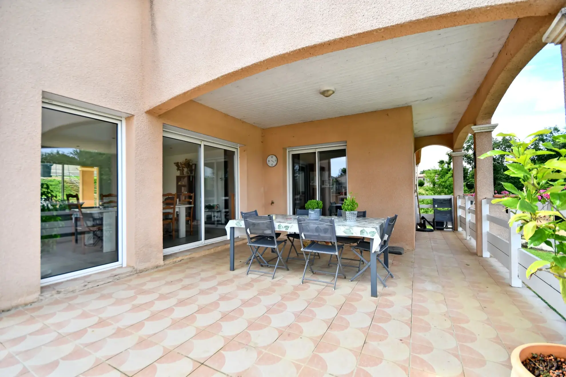 Belle maison de 107 m² avec piscine et grand terrain à Aubiac 
