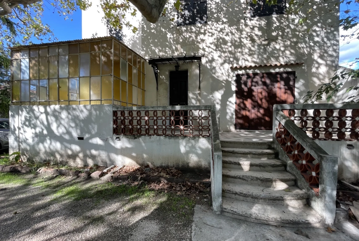 Appartement 3 pièces avec jardin, véranda et garage double à Marseille 