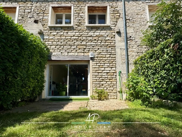 Charmante maison de village avec jardin et garage à Viévigne près de Dijon