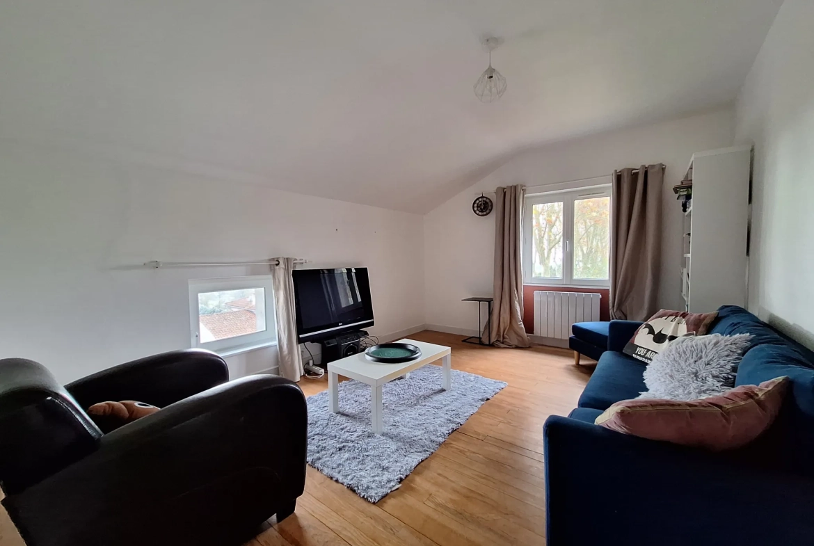 Vente maison à Puylaurens avec garage, jardin et potentiel professionnel 