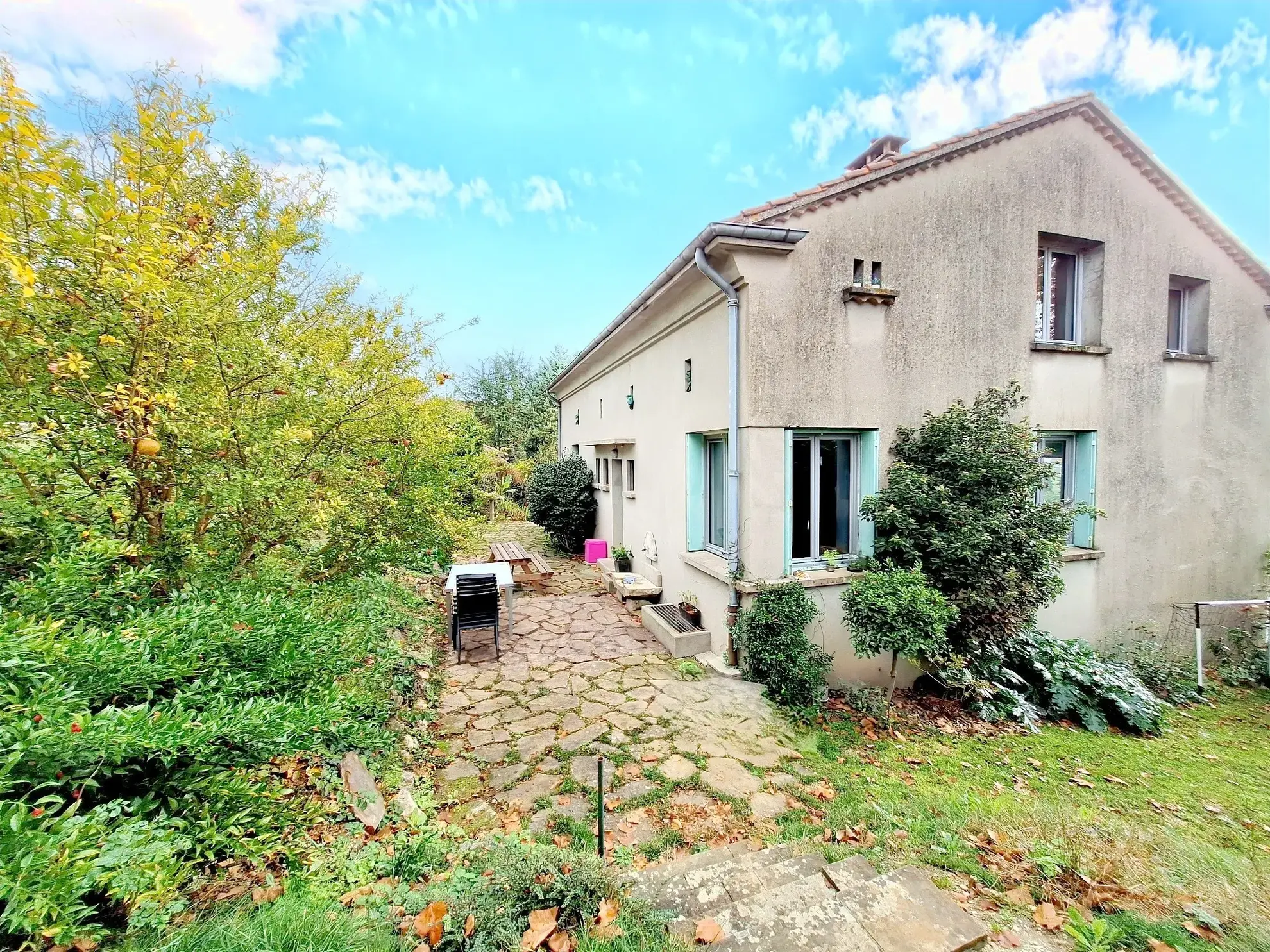 Vente maison à Puylaurens avec garage, jardin et potentiel professionnel 