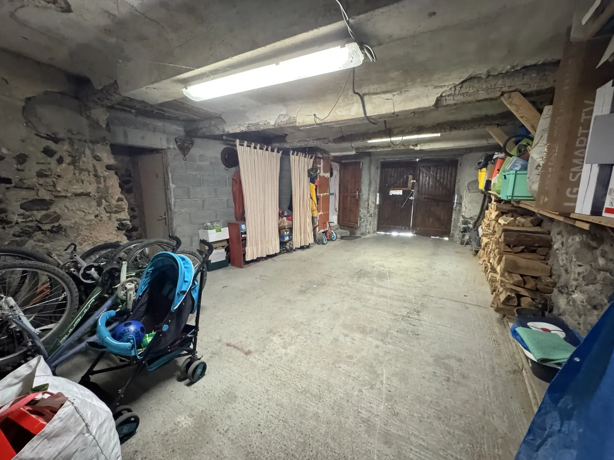 Maison de village lumineuse avec garage et terrasse à La Saulce (Hautes-Alpes) 