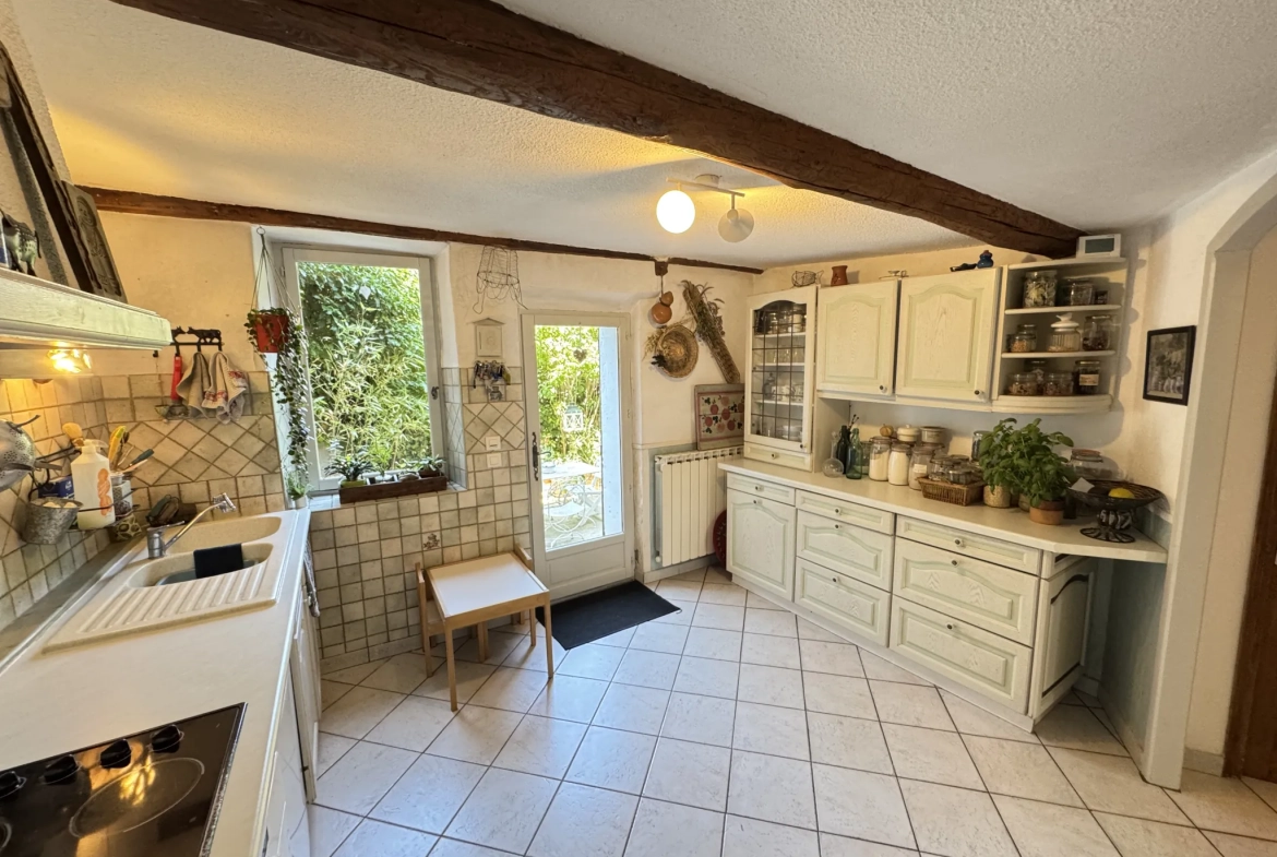 Maison de village lumineuse avec garage et terrasse à La Saulce (Hautes-Alpes) 