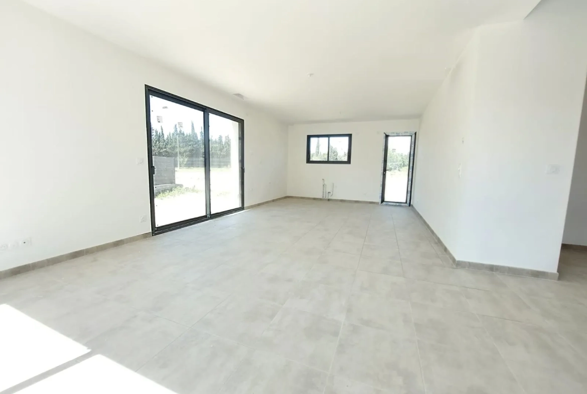 Maison plain-pied à Saint-Jean-Lasseille avec 2 chambres et garage 