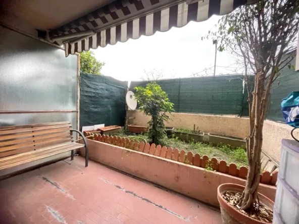 Appartement 2 pièces avec terrasses et garage à Roquebrune-Cap-Martin, à rénover