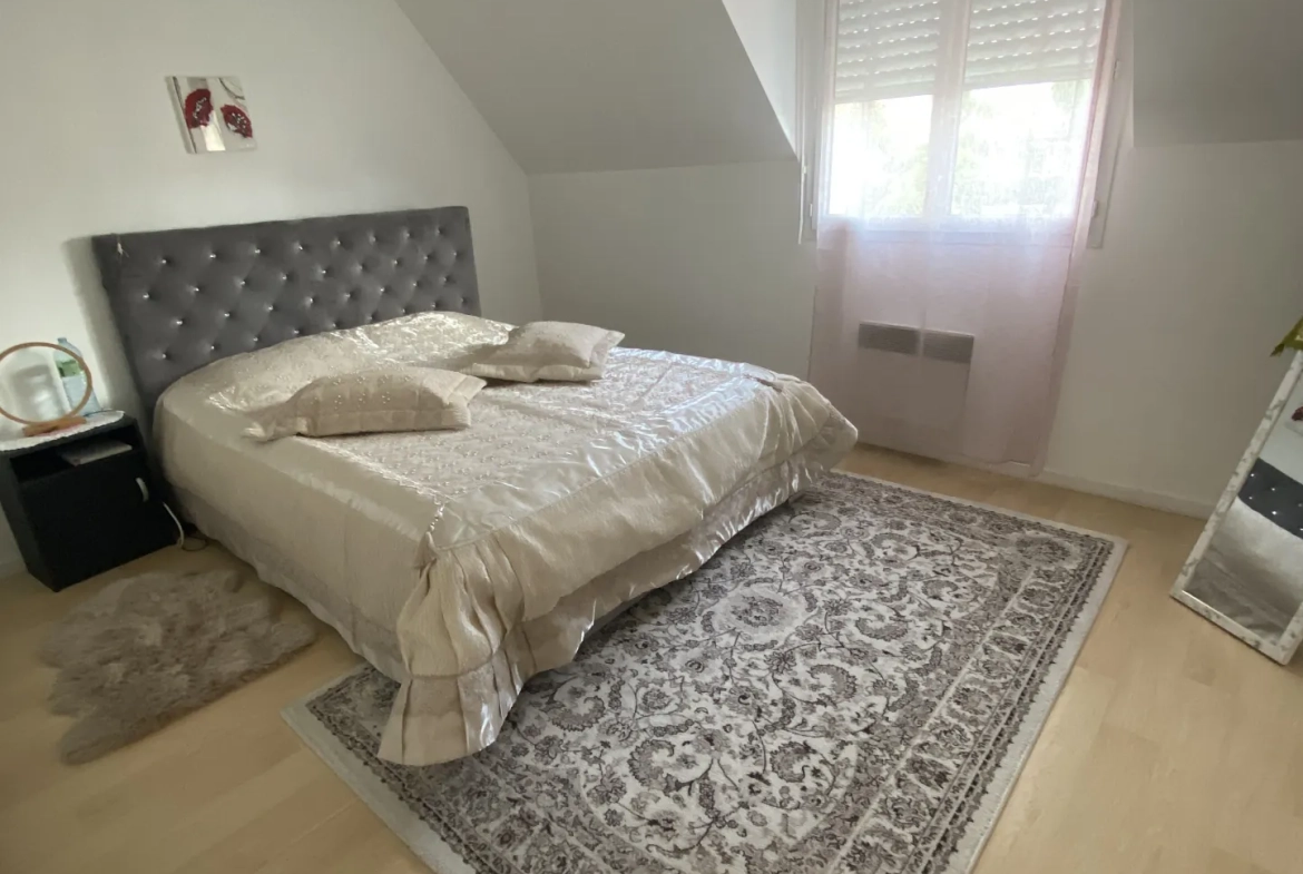 Maison récente avec 3 chambres, terrasse à Le Mans Sud 