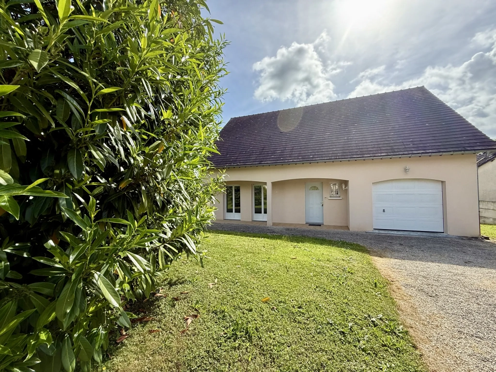 A Vendre Maison Plain-Pied 77m² à Rumilly-lès-Vaudes avec Terrain de 1245m²