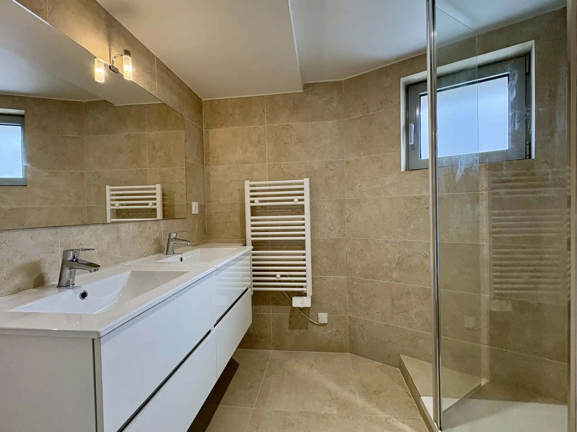 Magnifique maison rénovée à Sucé-sur-Erdre avec jardin et grenier aménageable 