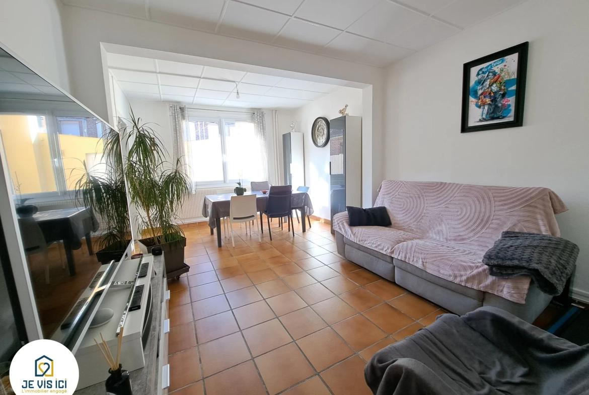 Maison de ville à vendre à Lens proche gare, stade et commodités 