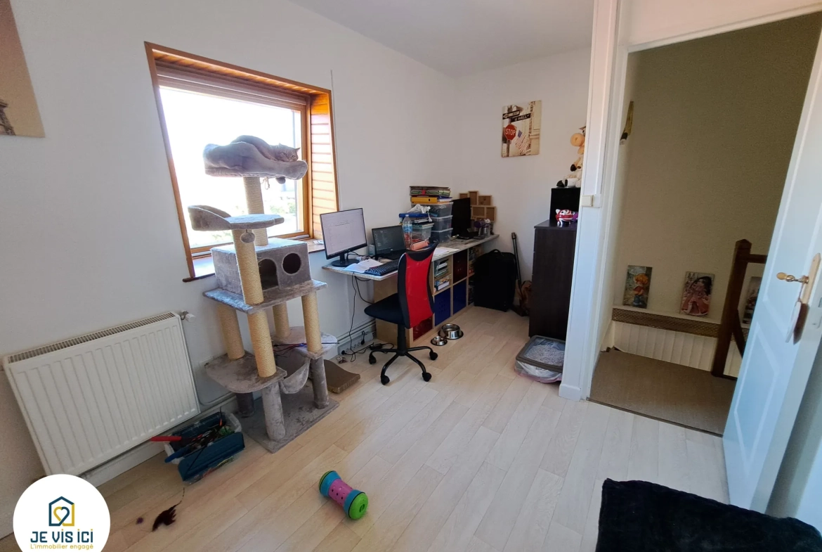 Maison de ville à vendre à Lens proche gare, stade et commodités 