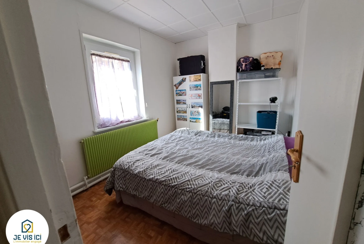 Maison de ville à vendre à Lens proche gare, stade et commodités 