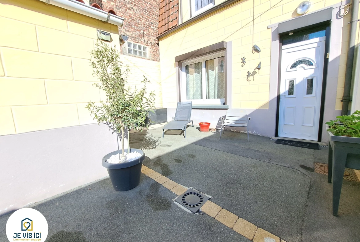 Maison de ville à vendre à Lens proche gare, stade et commodités 