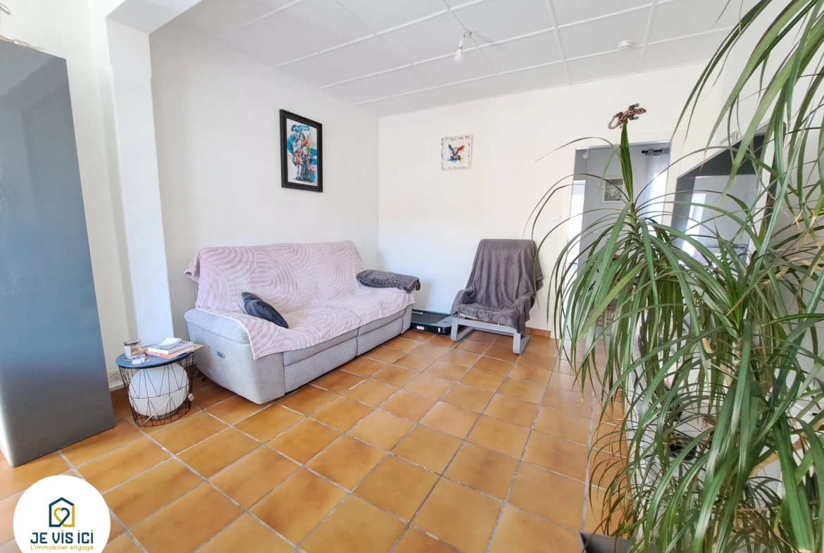 Maison de ville à vendre à Lens proche gare, stade et commodités 