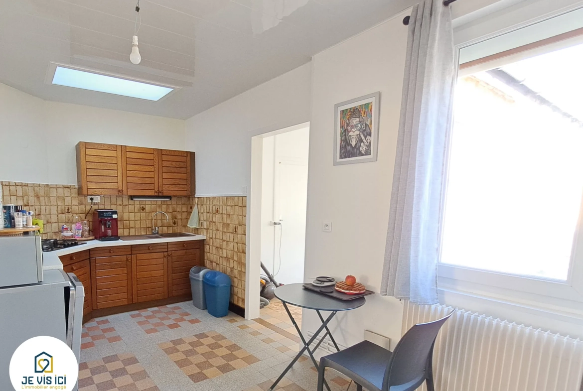 Maison de ville à vendre à Lens proche gare, stade et commodités 