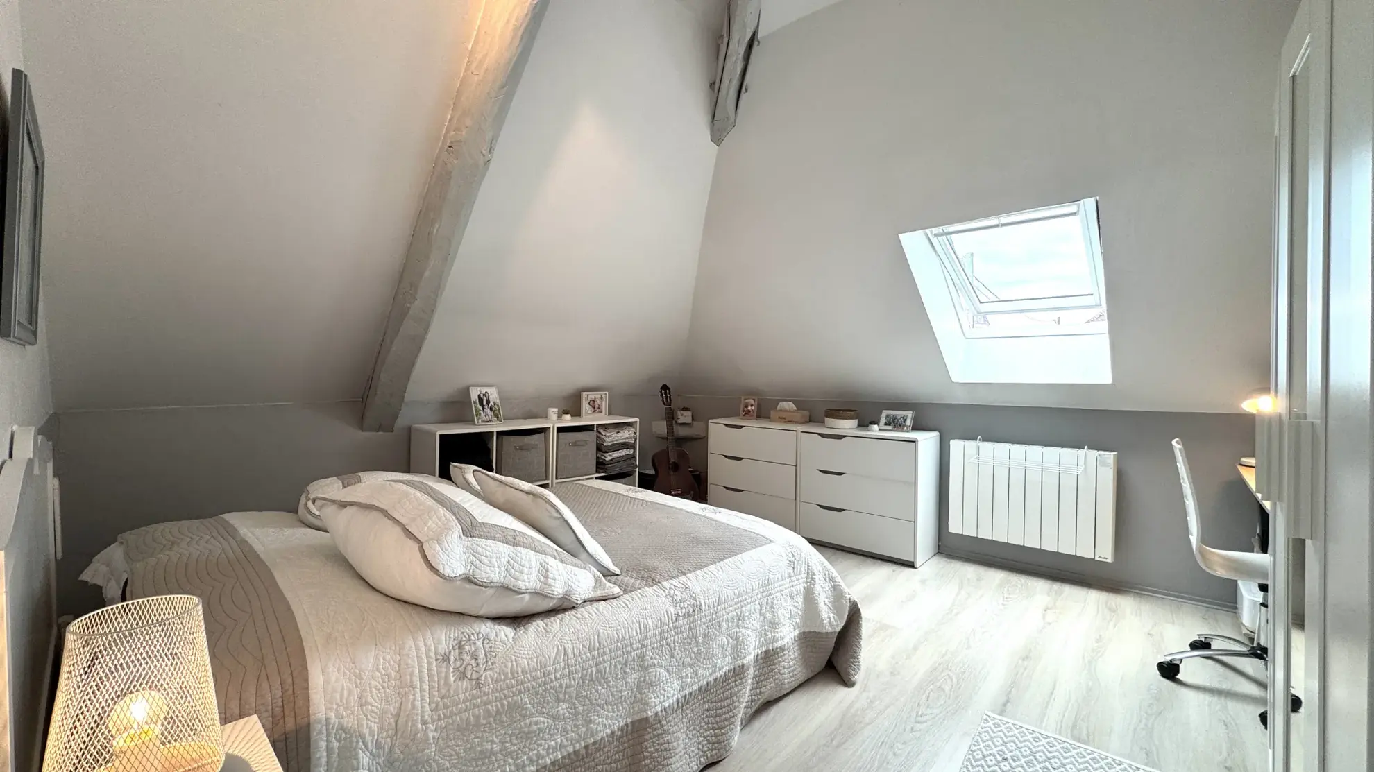 Appartement lumineux avec terrasse, garage et 2 chambres à Varreddes 