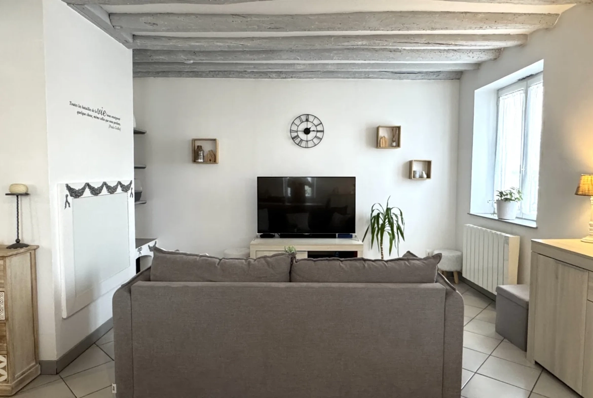 Appartement lumineux avec terrasse, garage et 2 chambres à Varreddes 
