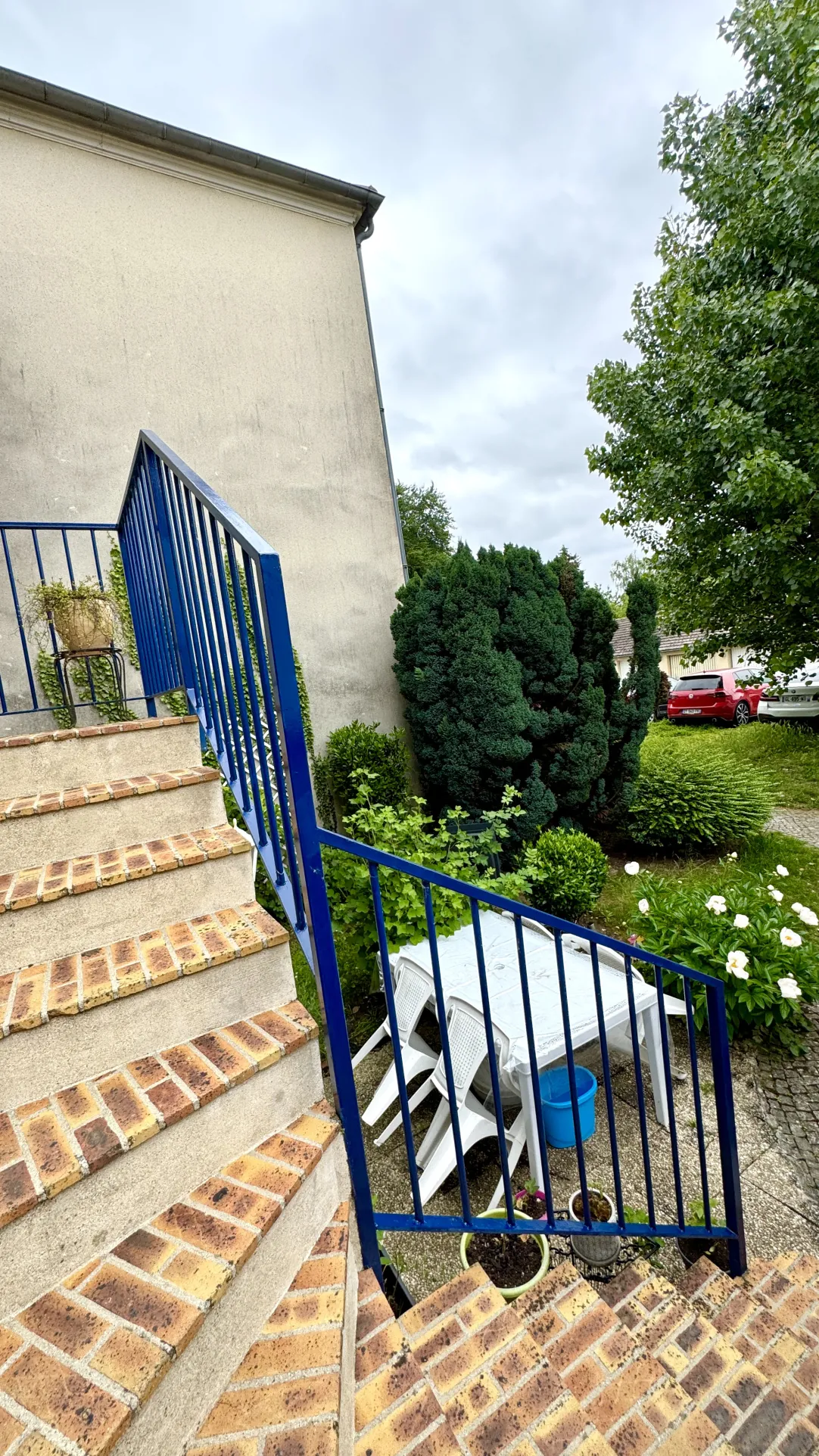 Appartement lumineux avec terrasse, garage et 2 chambres à Varreddes 