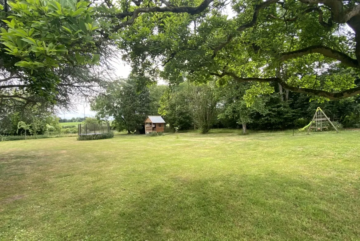 Maison spacieuse de 5 chambres proche Noyon et Roye avec garage et terrain 