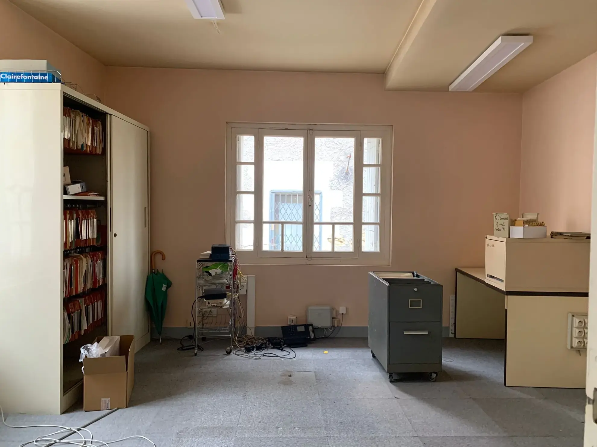Bâtisse en pierre au cœur de Pellegrue avec potentiel d'aménagement 