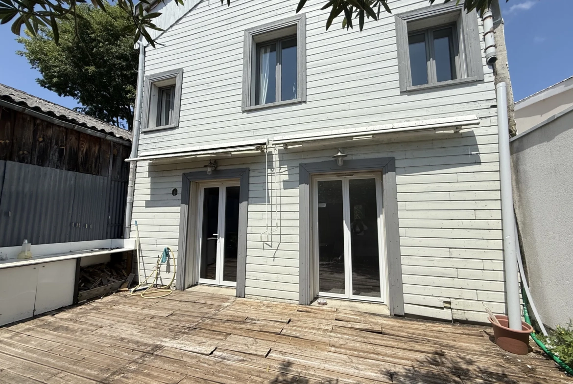 Maison de ville T4 au Bouscat avec terrasse ensoleillée, calme et proximité tramway 