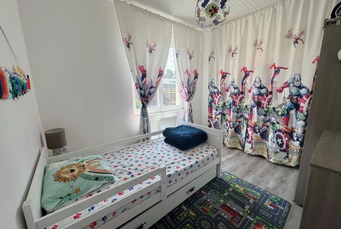 Belle maison 4 pièces de 124 m² avec jardin et terrasse à Fargues 