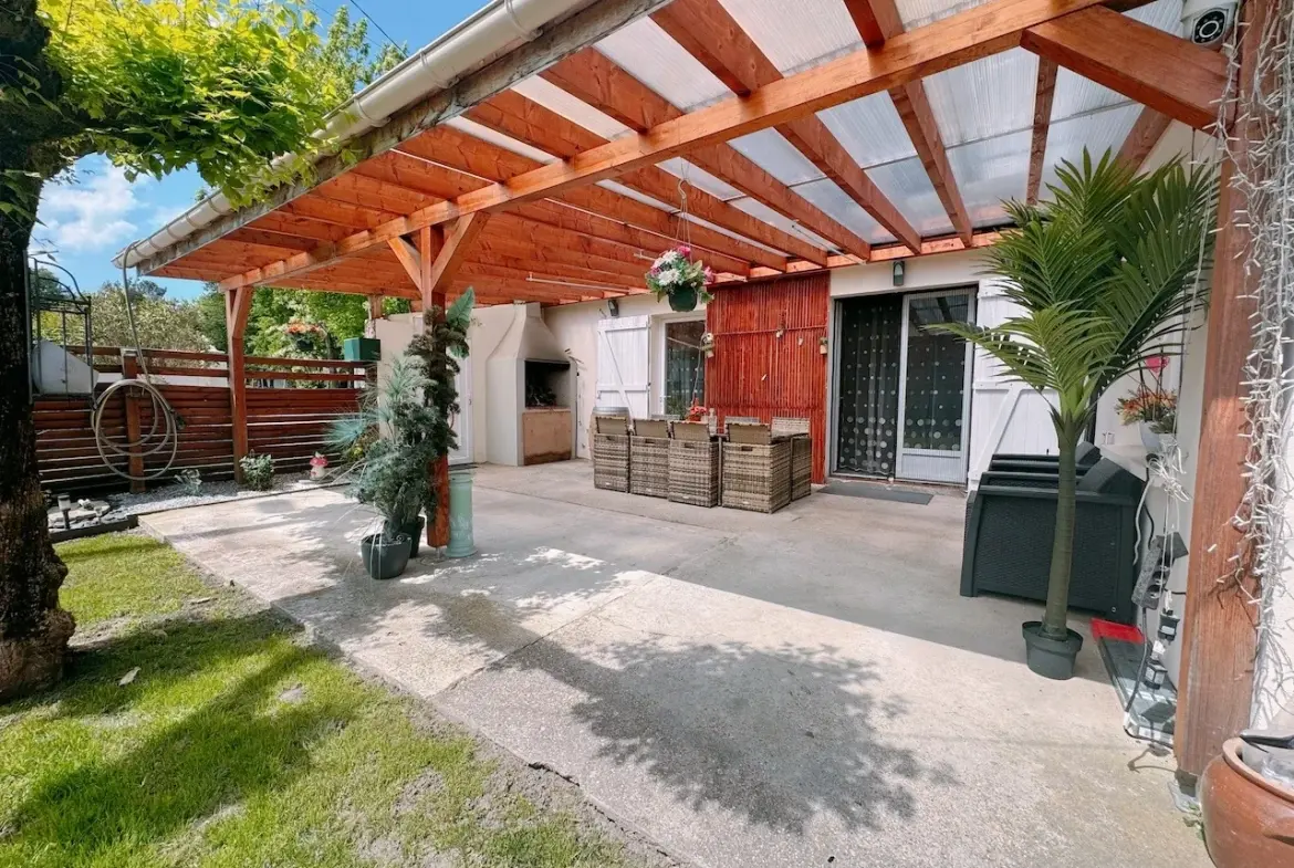 Belle maison 4 pièces de 124 m² avec jardin et terrasse à Fargues 