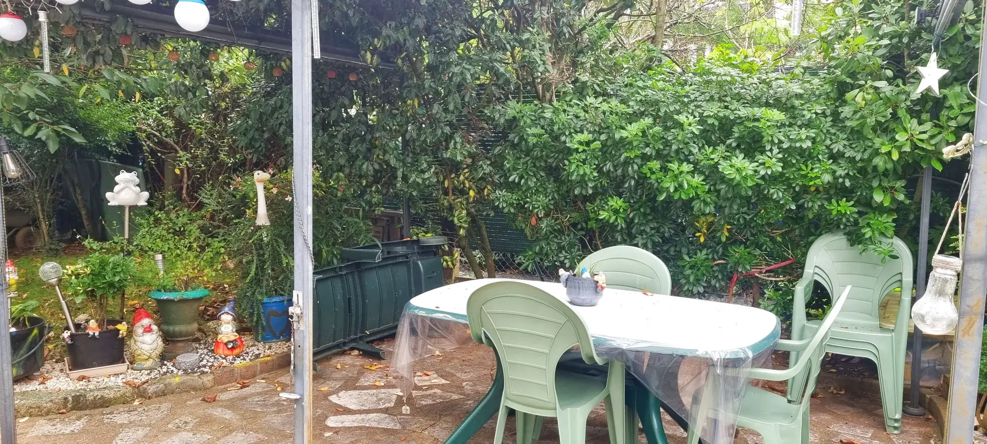 Charmante maison à Vendôme, proche TGV, terrain de 362 m² avec garage et terrasse 