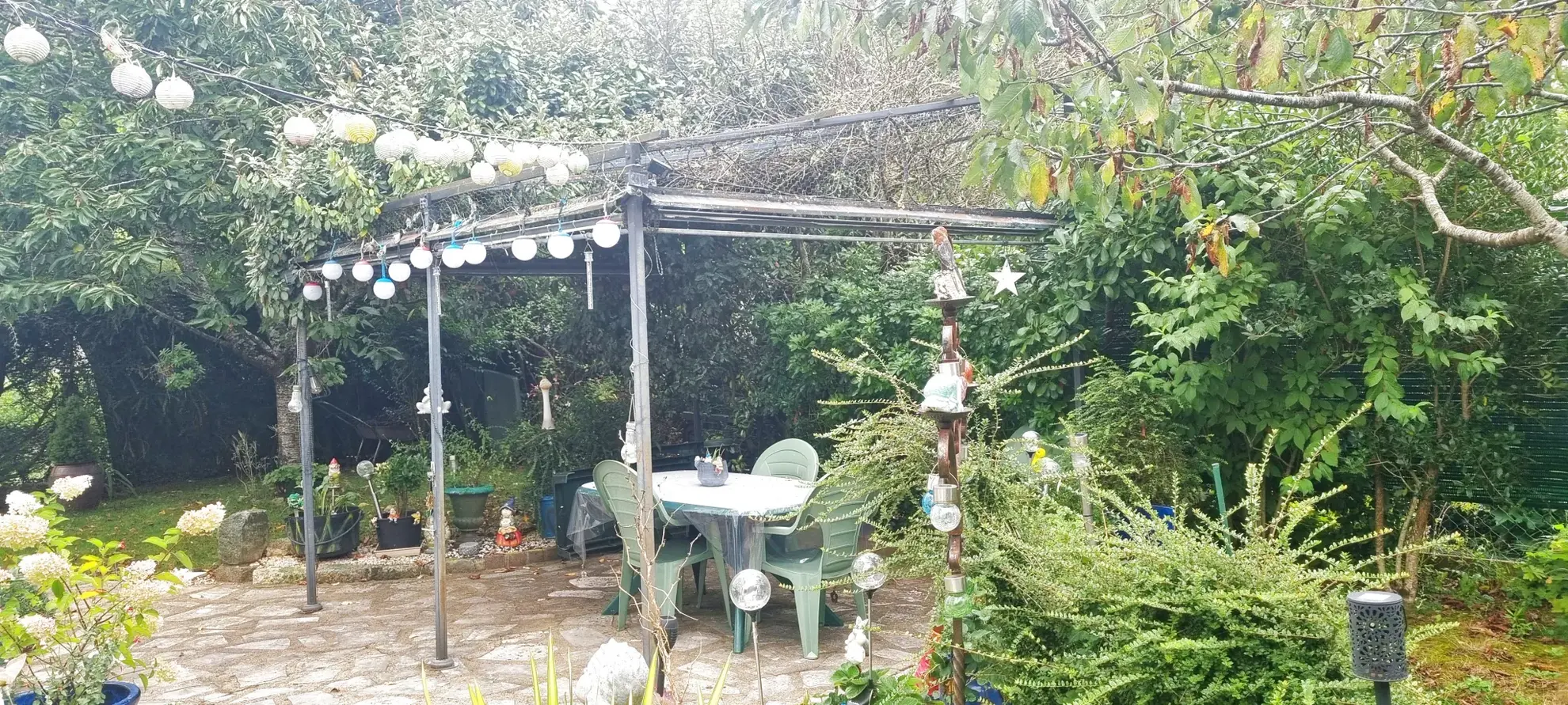 Charmante maison à Vendôme, proche TGV, terrain de 362 m² avec garage et terrasse 