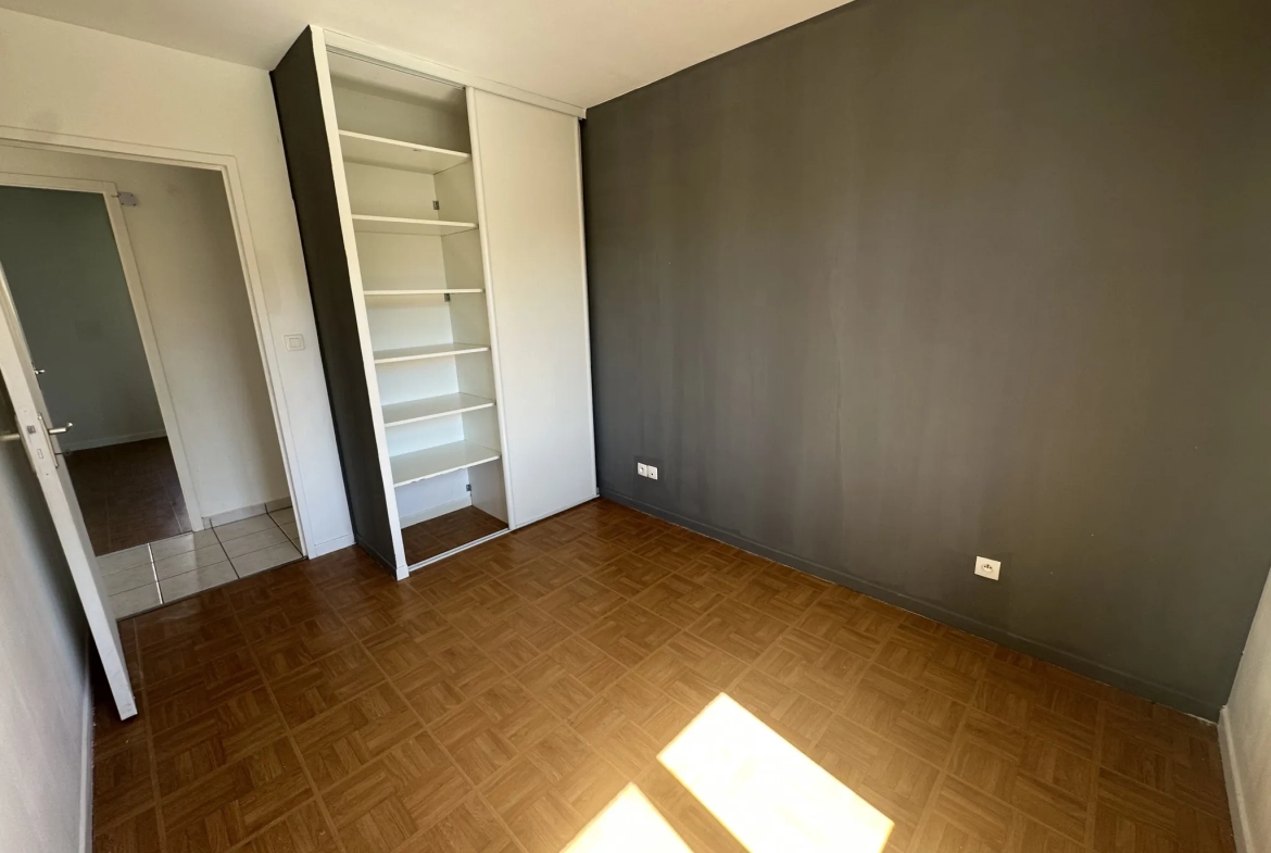 Maison de plain-pied avec 4 chambres à Fouqueville, proche écoles et commerces 