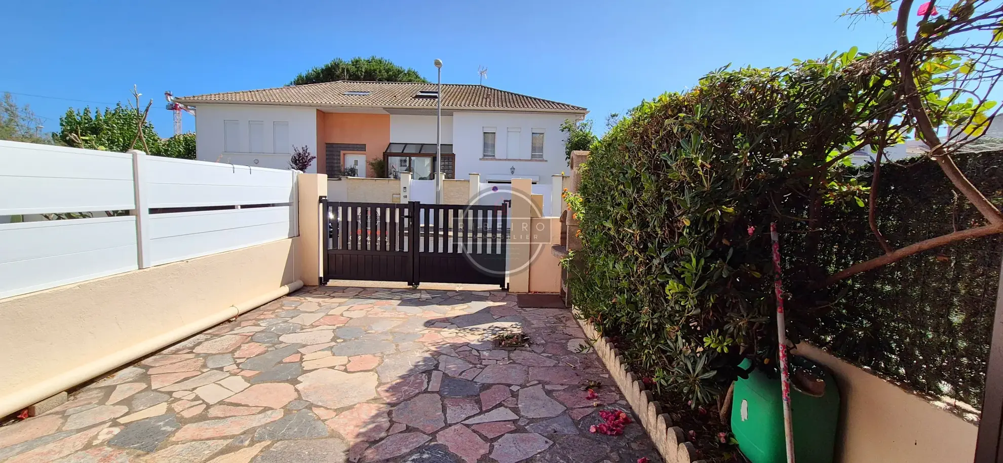 Villa avec deux appartements à vendre au Grau d'Agde, proche plage et centre 