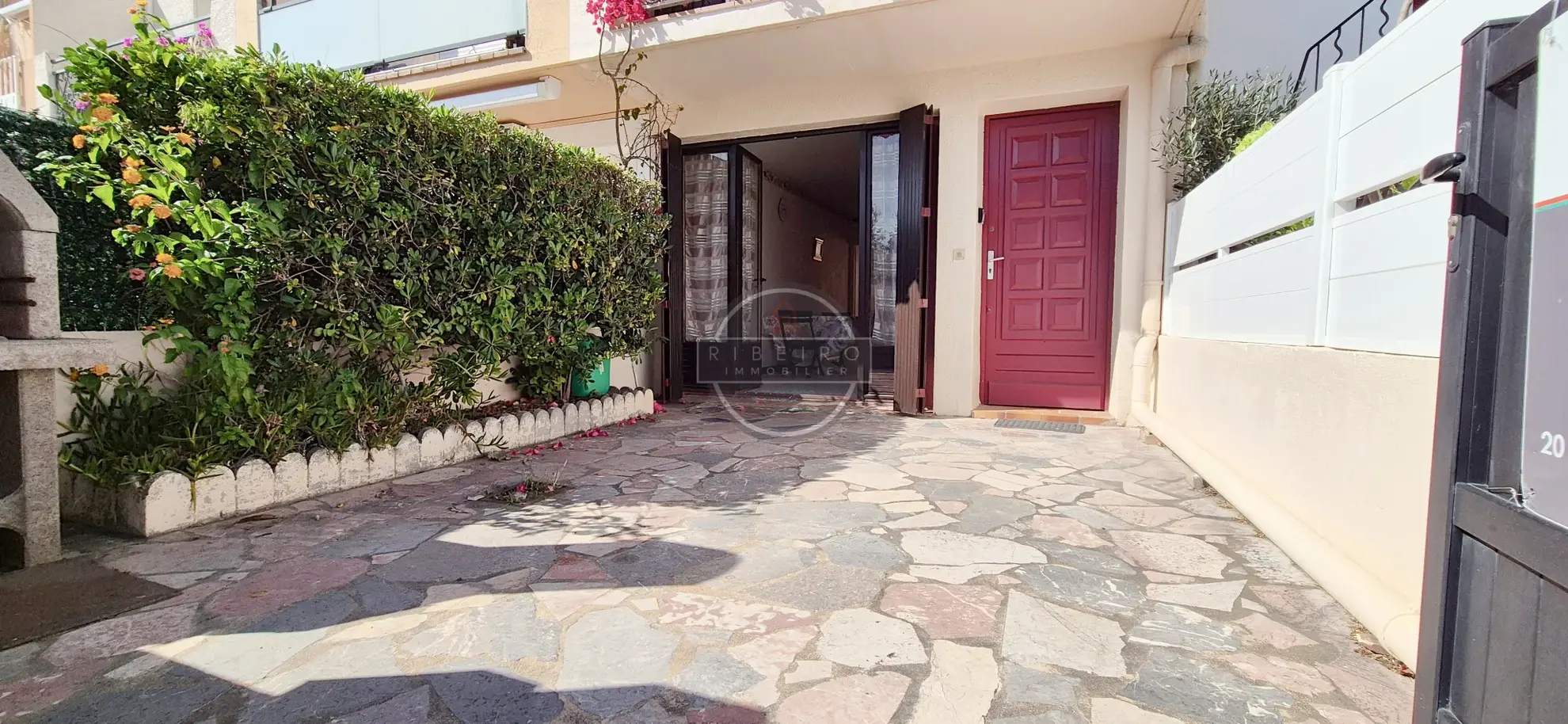 Villa avec deux appartements à vendre au Grau d'Agde, proche plage et centre 