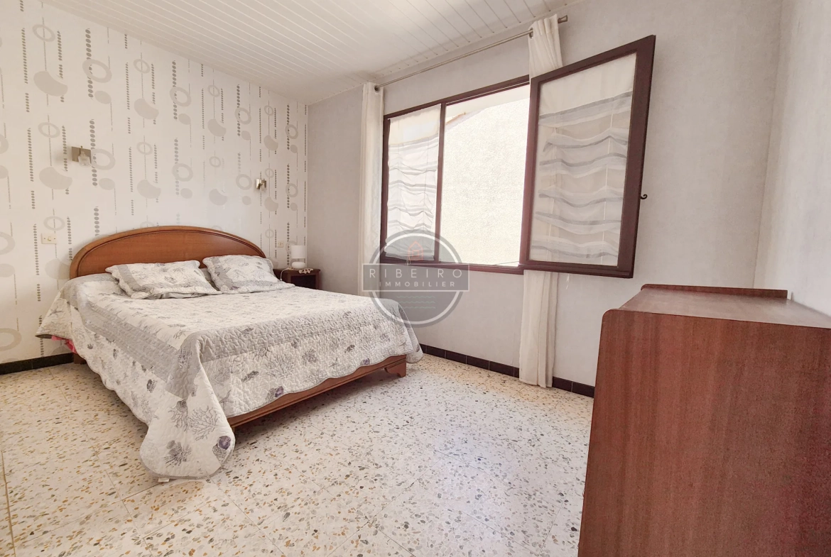 Villa avec deux appartements à vendre au Grau d'Agde, proche plage et centre 